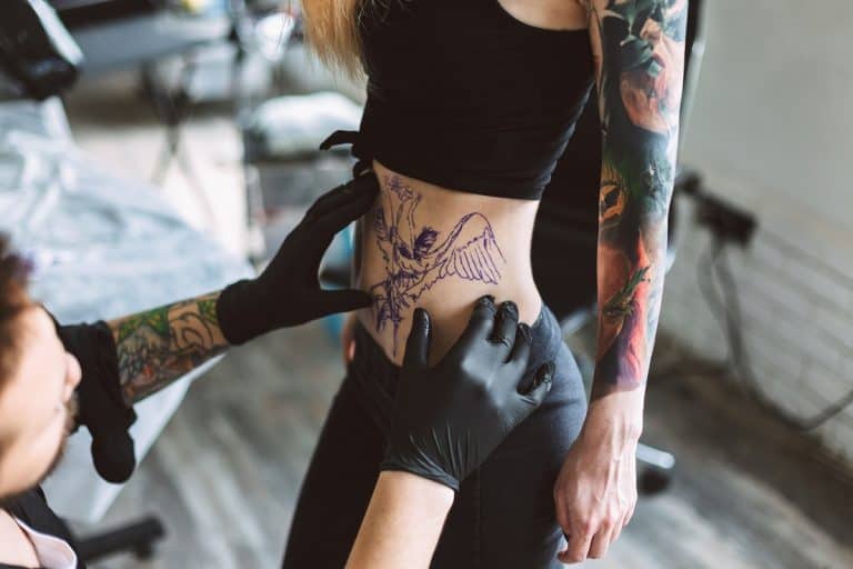 65 Amazing Women’s Side (Rib) Tattoo Design Ideas (2024 Updated)