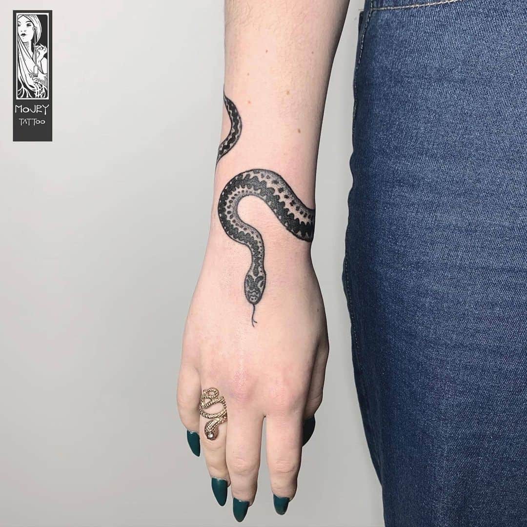 Snake & Dagger Tattoo 1976 - Traditional Tattoo - Magnet | TeePublic
